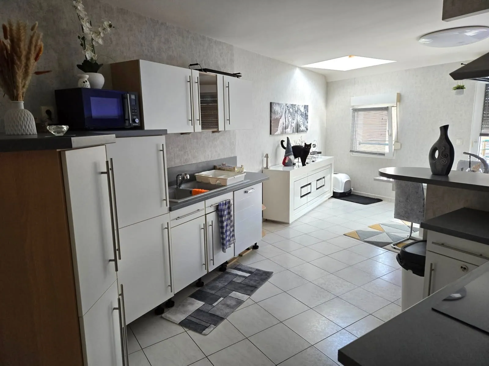 Appartement lumineux à vendre à Serrouville avec balcon et parking 