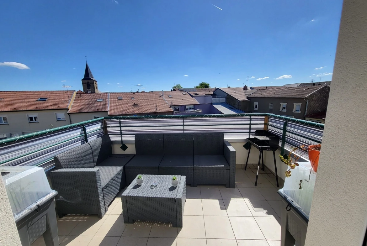 Appartement lumineux à vendre à Serrouville avec balcon et parking 