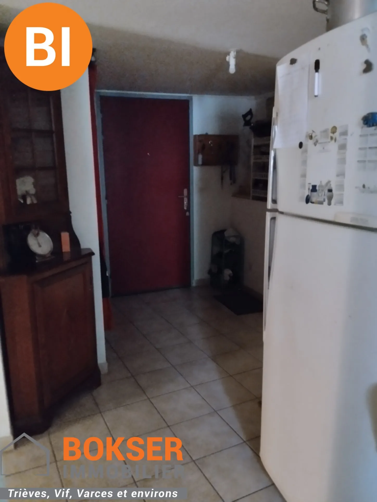 Appartement T3 de 72 m² à Chichilianne, vue sur la place du village 