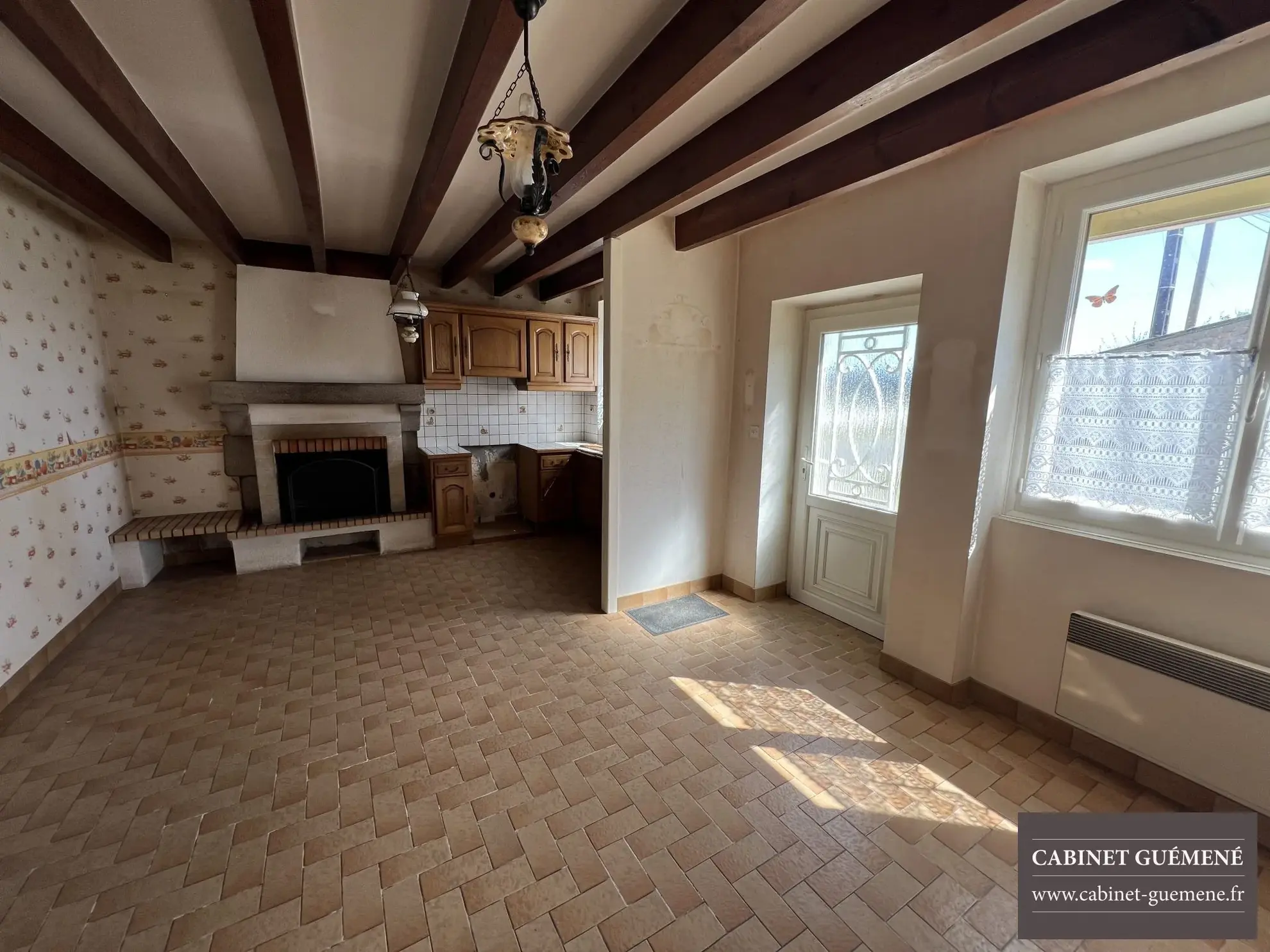 Maison à rénover à La Planche avec terrain et dépendances – Potentiel exceptionnel 