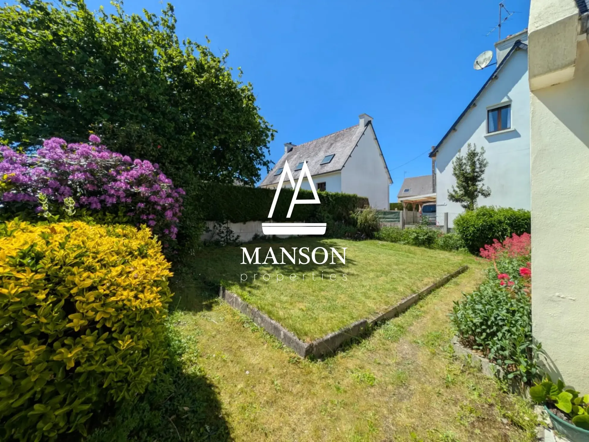 Maison de plain-pied à rénover à Ploumagoar, 4 pièces, 106 m², Sud 