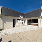 Maison de plain-pied à rénover à Ploumagoar, 4 pièces, 106 m², Sud