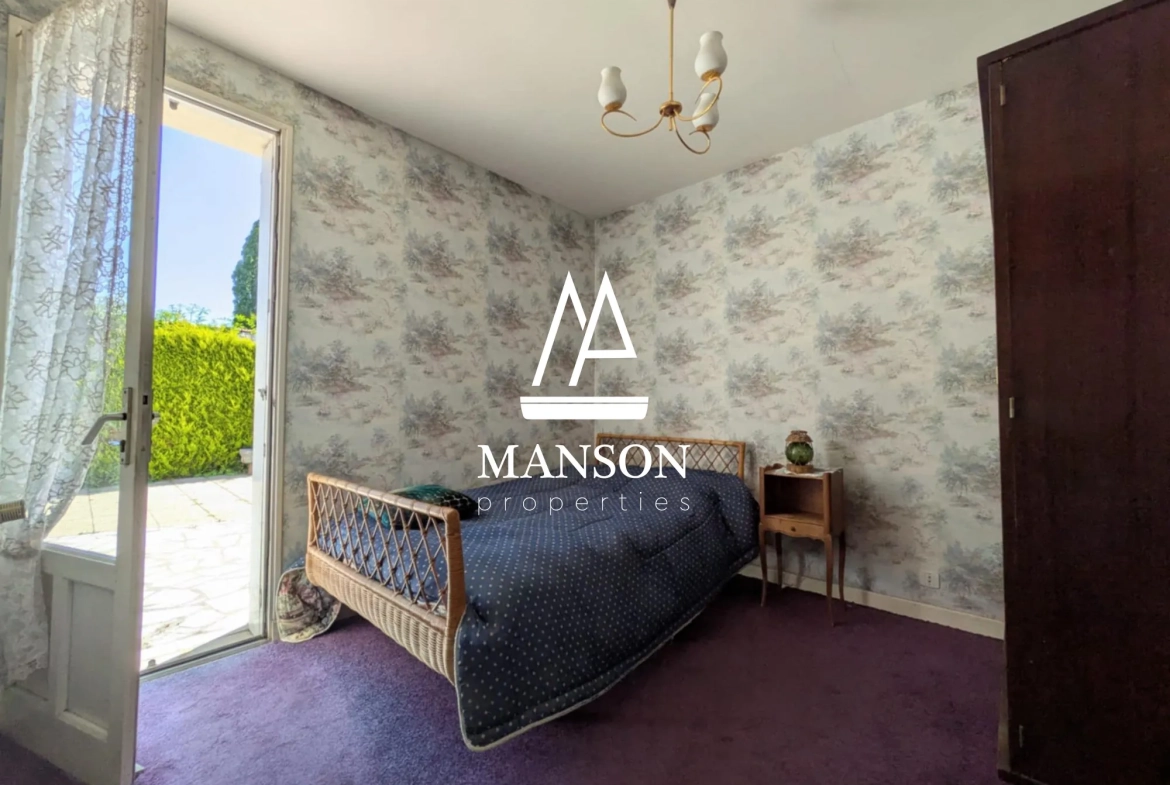 Maison de plain-pied à rénover à Ploumagoar, 4 pièces, 106 m², Sud 