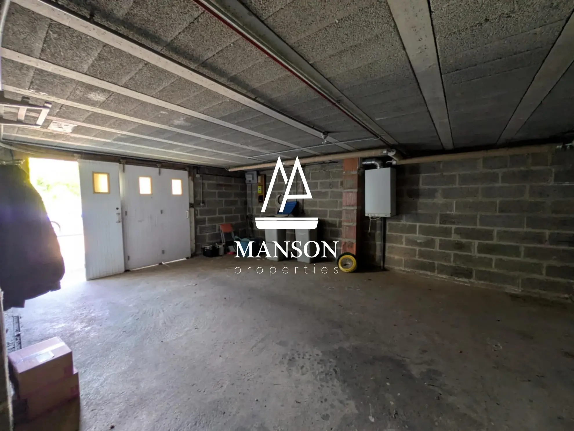 Maison de plain-pied à rénover à Ploumagoar, 4 pièces, 106 m², Sud 