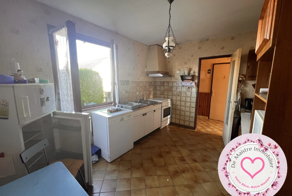 Maison 3 chambres avec terrasse et grand sous-sol à Sully-sur-Loire 