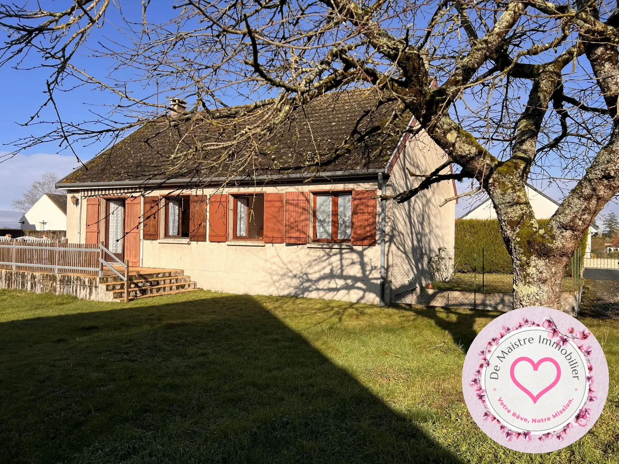 Maison 3 chambres avec terrasse et grand sous-sol à Sully-sur-Loire 
