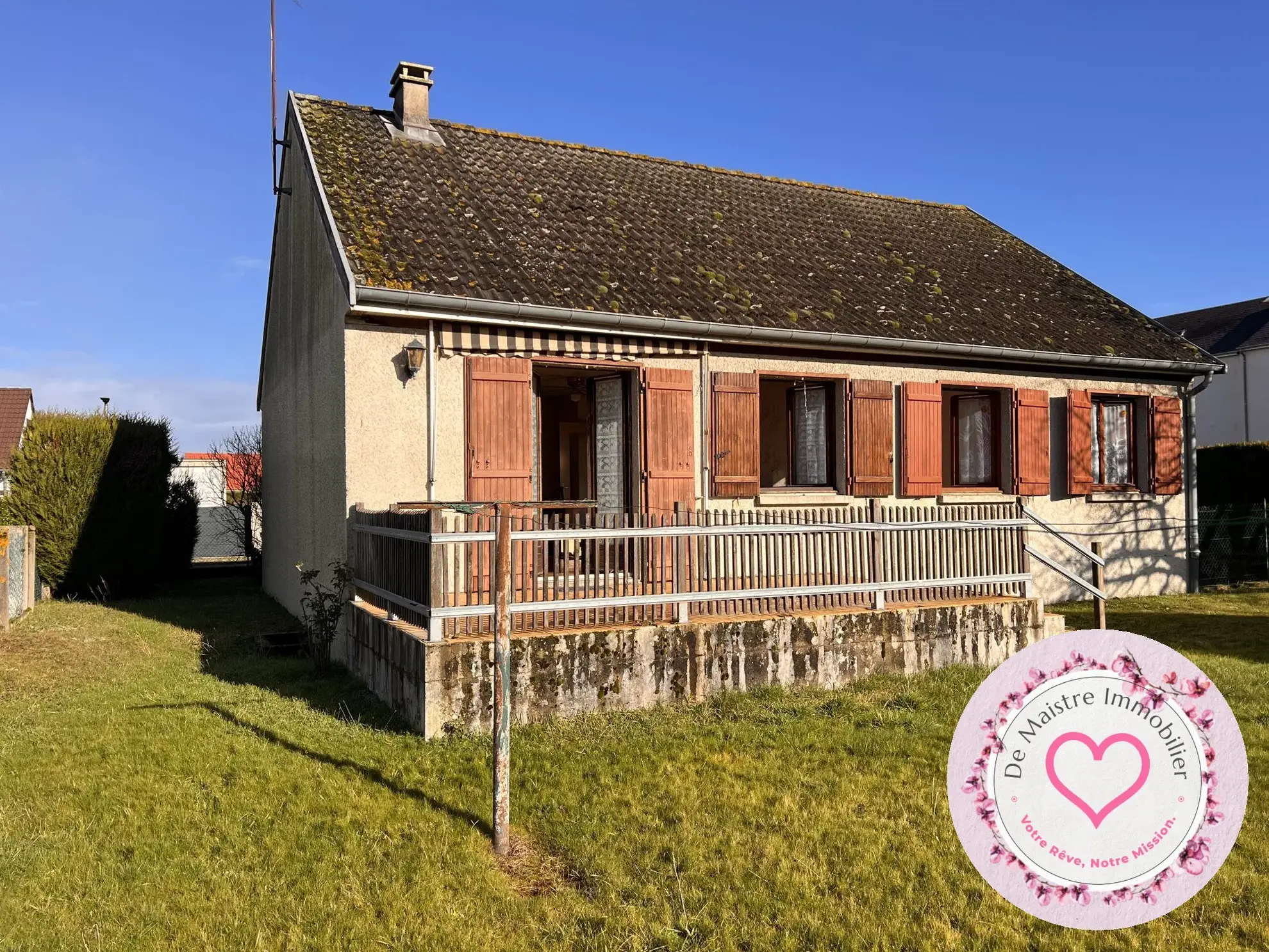 Maison 3 chambres avec terrasse et grand sous-sol à Sully-sur-Loire 