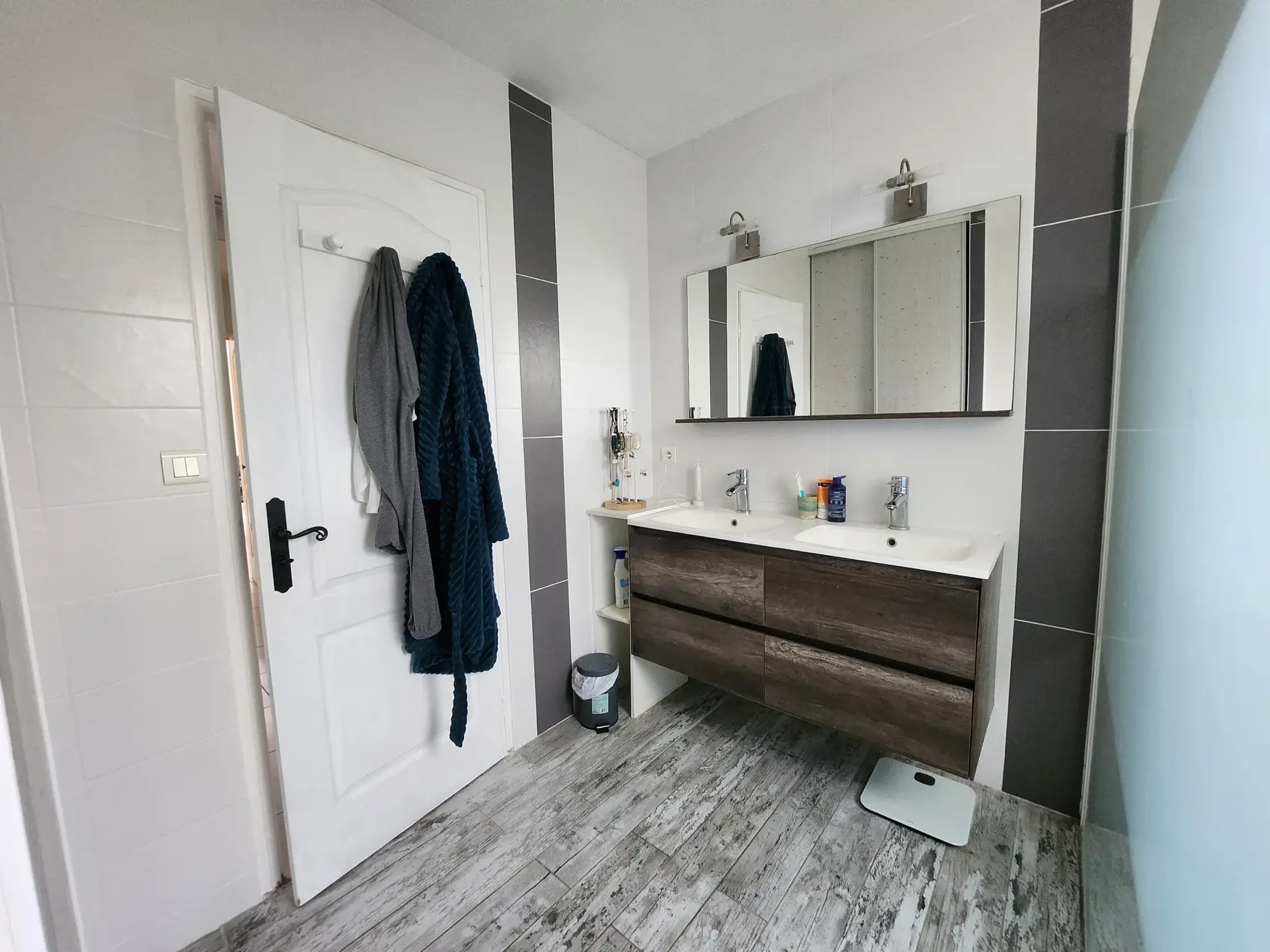 Maison de plain-pied à Luçon avec 4 chambres, bureau et piscine – 125 m² 