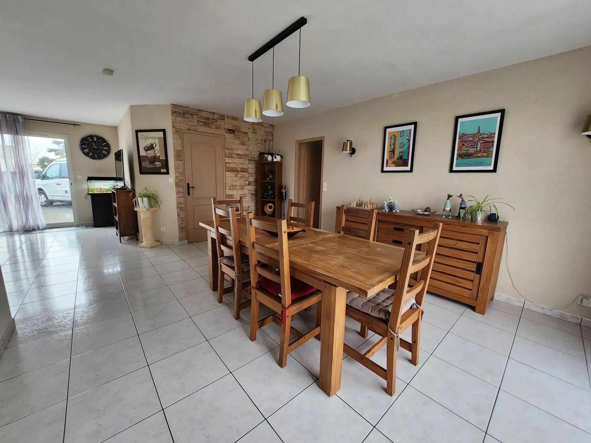 Maison de plain-pied à Luçon avec 4 chambres, bureau et piscine – 125 m² 
