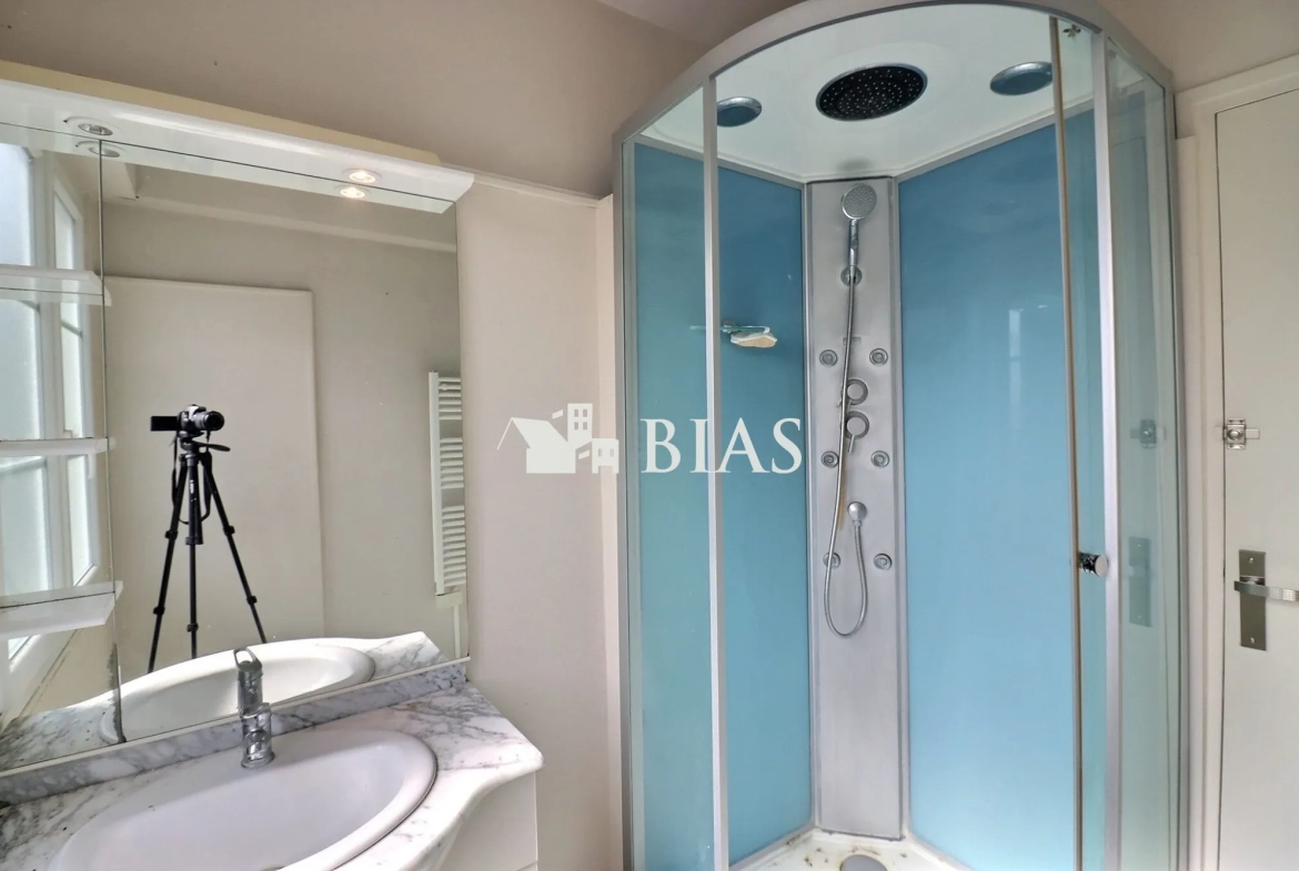 Appartement lumineux de 90m² avec 3 chambres au cœur de Lisieux 