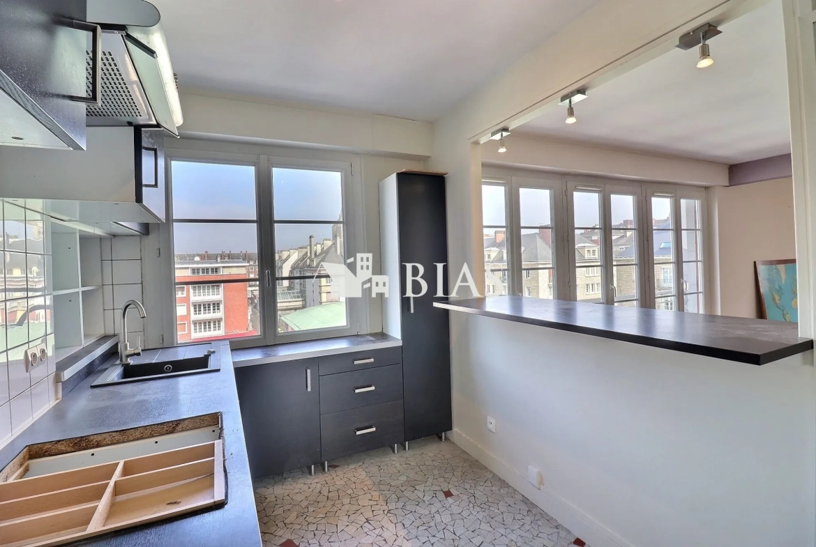 Appartement lumineux de 90m² avec 3 chambres au cœur de Lisieux 