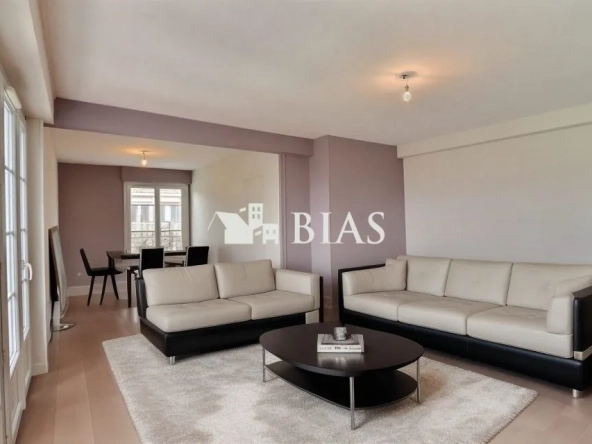 Appartement lumineux de 90m² avec 3 chambres au cœur de Lisieux