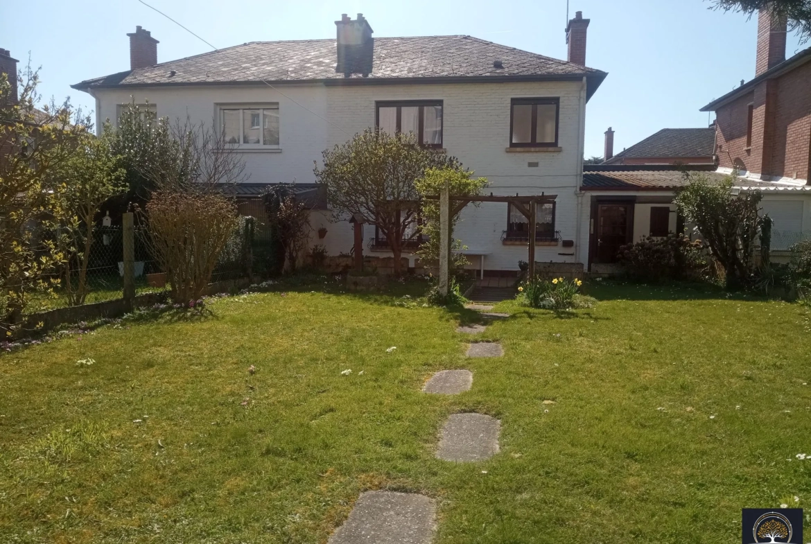 Maison 3 chambres à Arras avec terrasse et garage - Opportunité à saisir 