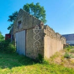 Bâtisse en pierre à rénover à Guidel, charmante ferme avec potentiel en campagne