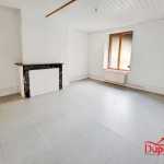 Immeuble à Revin avec 3 appartements, idéal investisseurs ou famille