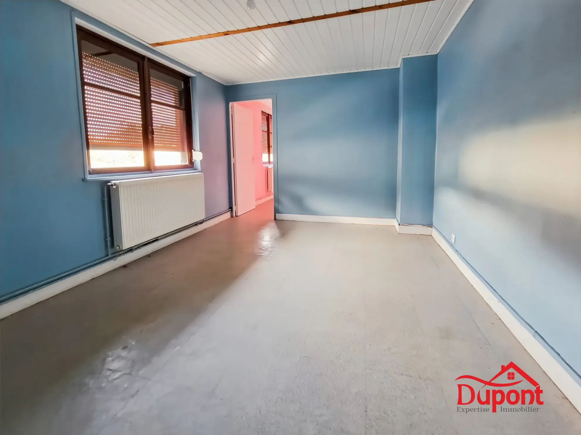 Immeuble à Revin avec 3 appartements, idéal investisseurs ou famille 