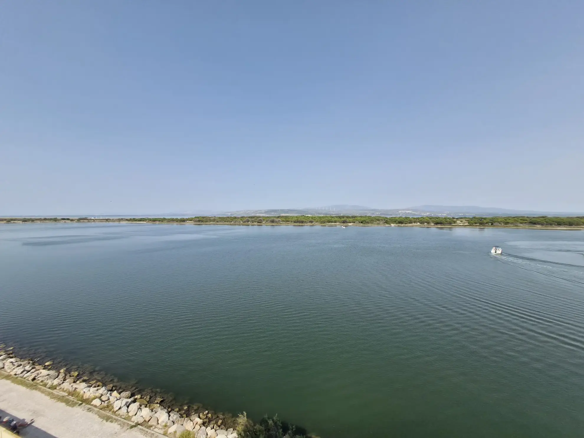 A vendre appartement T2 avec vue canal à Port Leucate, proche plage 