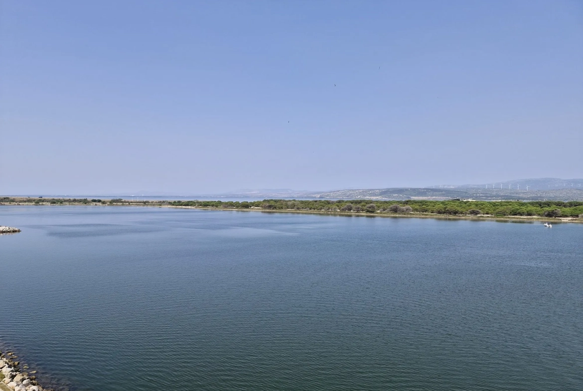 A vendre appartement T2 avec vue canal à Port Leucate, proche plage 