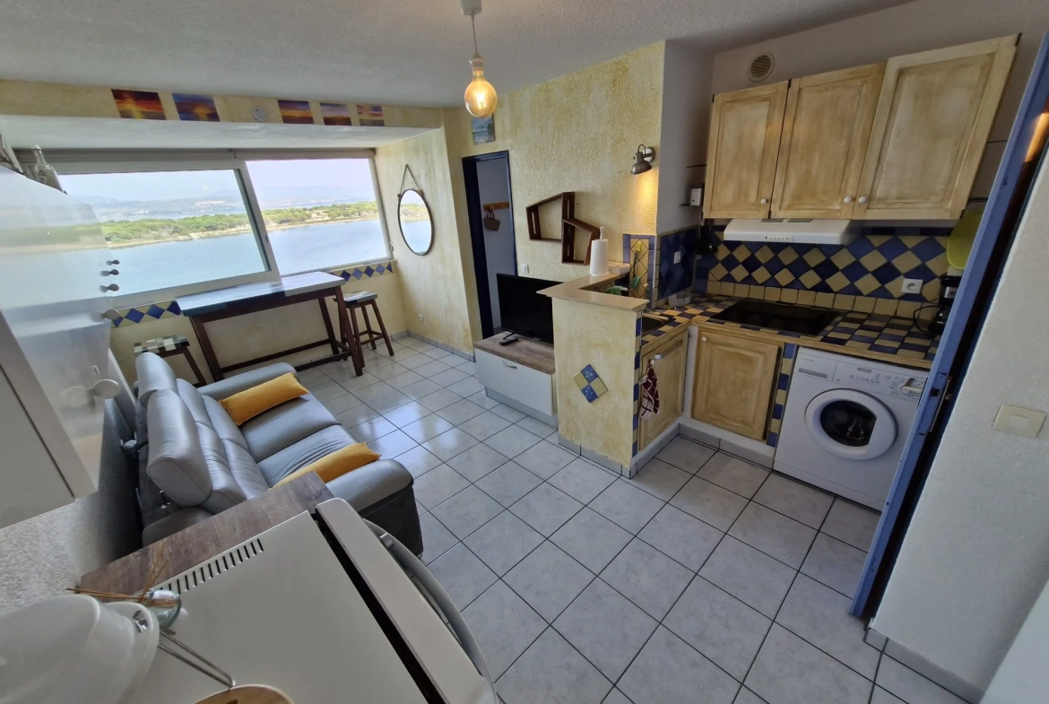 A vendre appartement T2 avec vue canal à Port Leucate, proche plage 