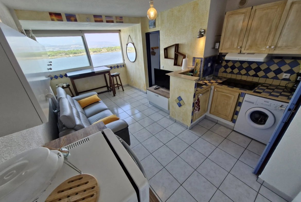 A vendre appartement T2 avec vue canal à Port Leucate, proche plage 