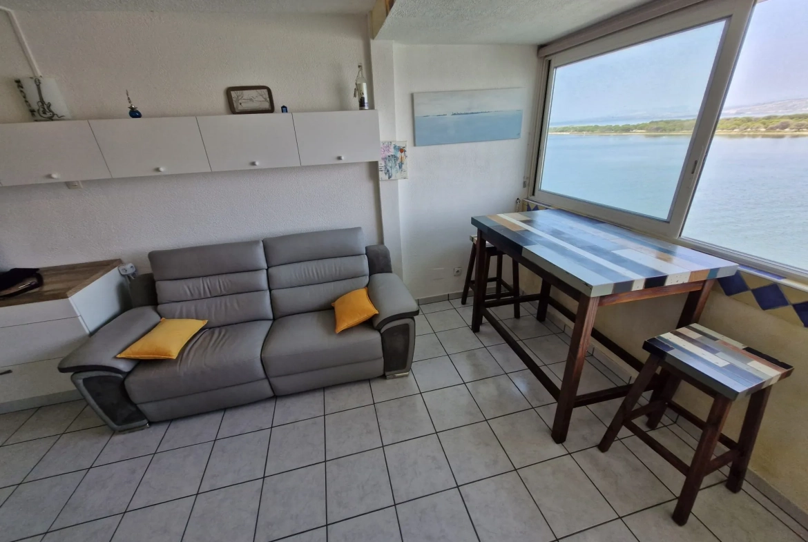A vendre appartement T2 avec vue canal à Port Leucate, proche plage 