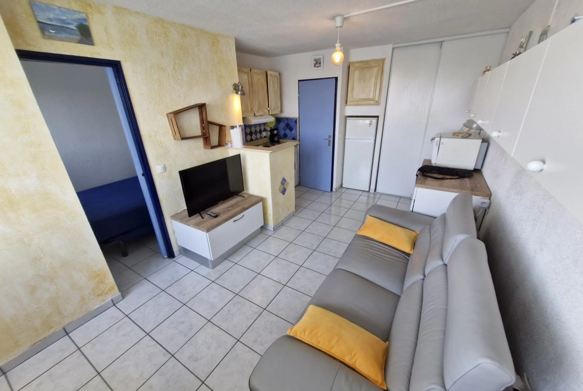 A vendre appartement T2 avec vue canal à Port Leucate, proche plage 