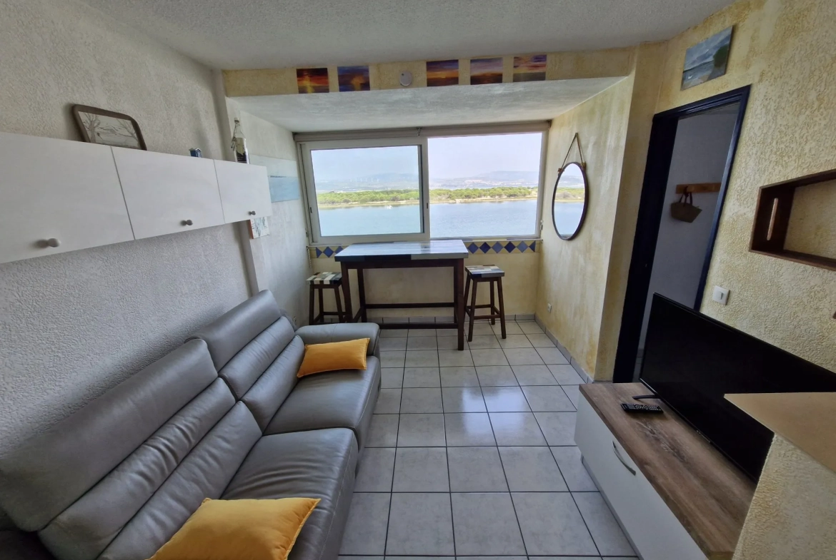 A vendre appartement T2 avec vue canal à Port Leucate, proche plage 