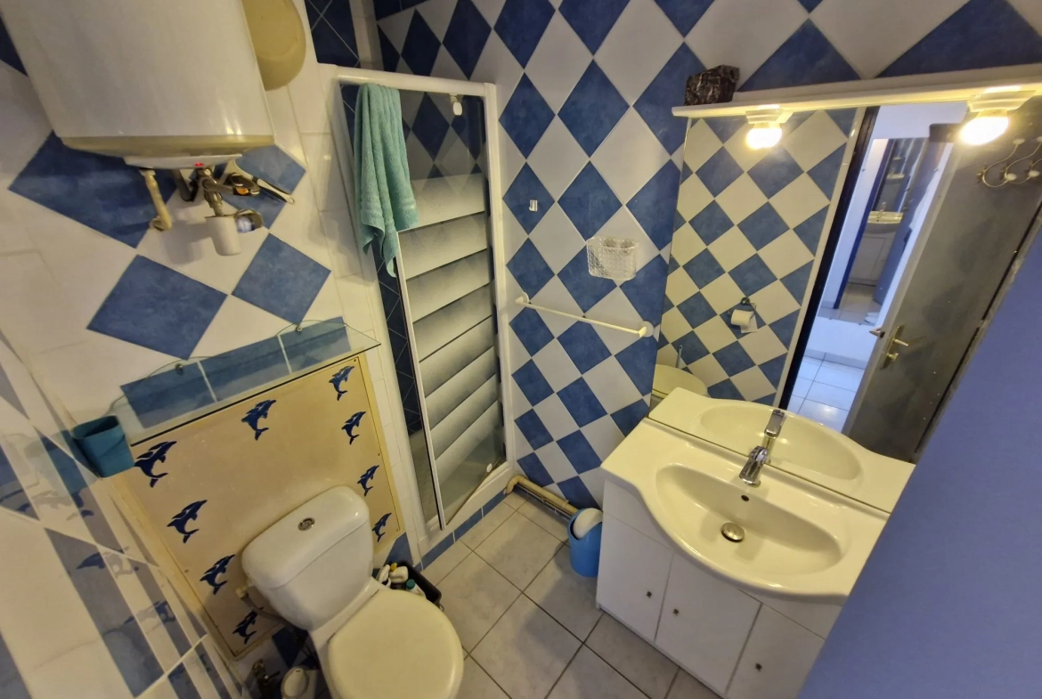 A vendre appartement T2 avec vue canal à Port Leucate, proche plage 