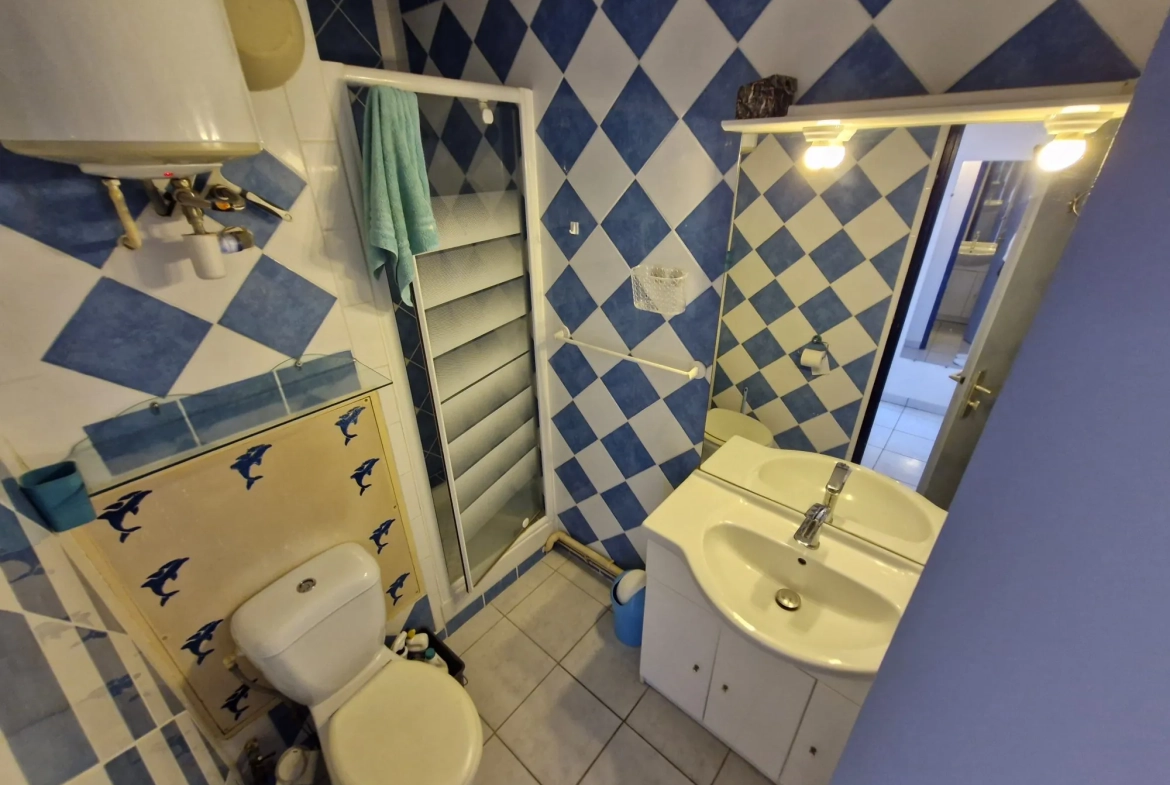 A vendre appartement T2 avec vue canal à Port Leucate, proche plage 