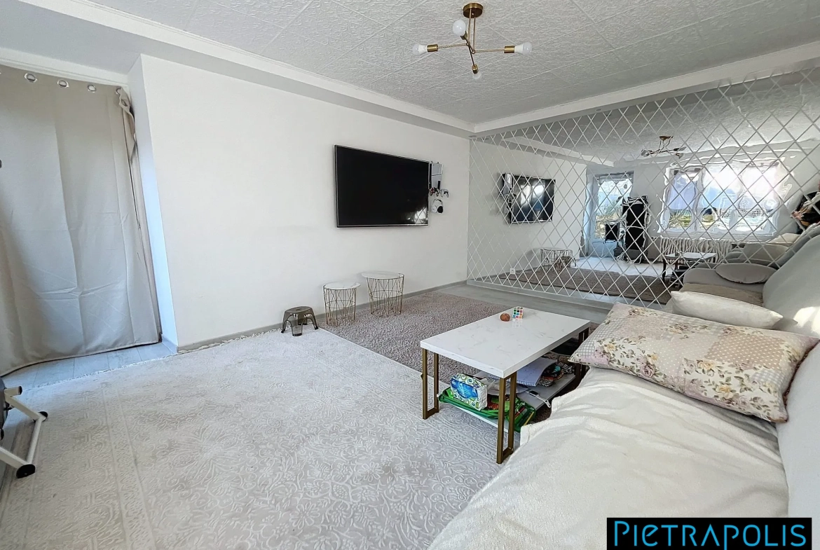 Maison rénovée avec garage et jardin à Pietrapolis, proximité Belleville et Villefranche-sur-Saône 