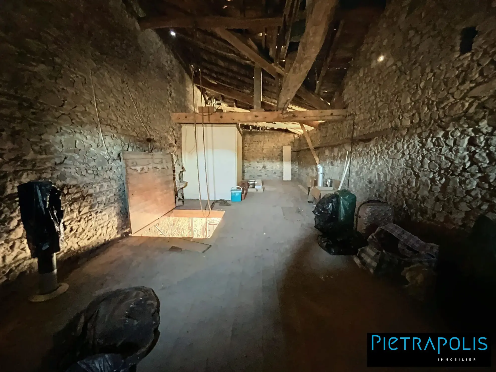 Maison rénovée avec garage et jardin à Pietrapolis, proximité Belleville et Villefranche-sur-Saône 