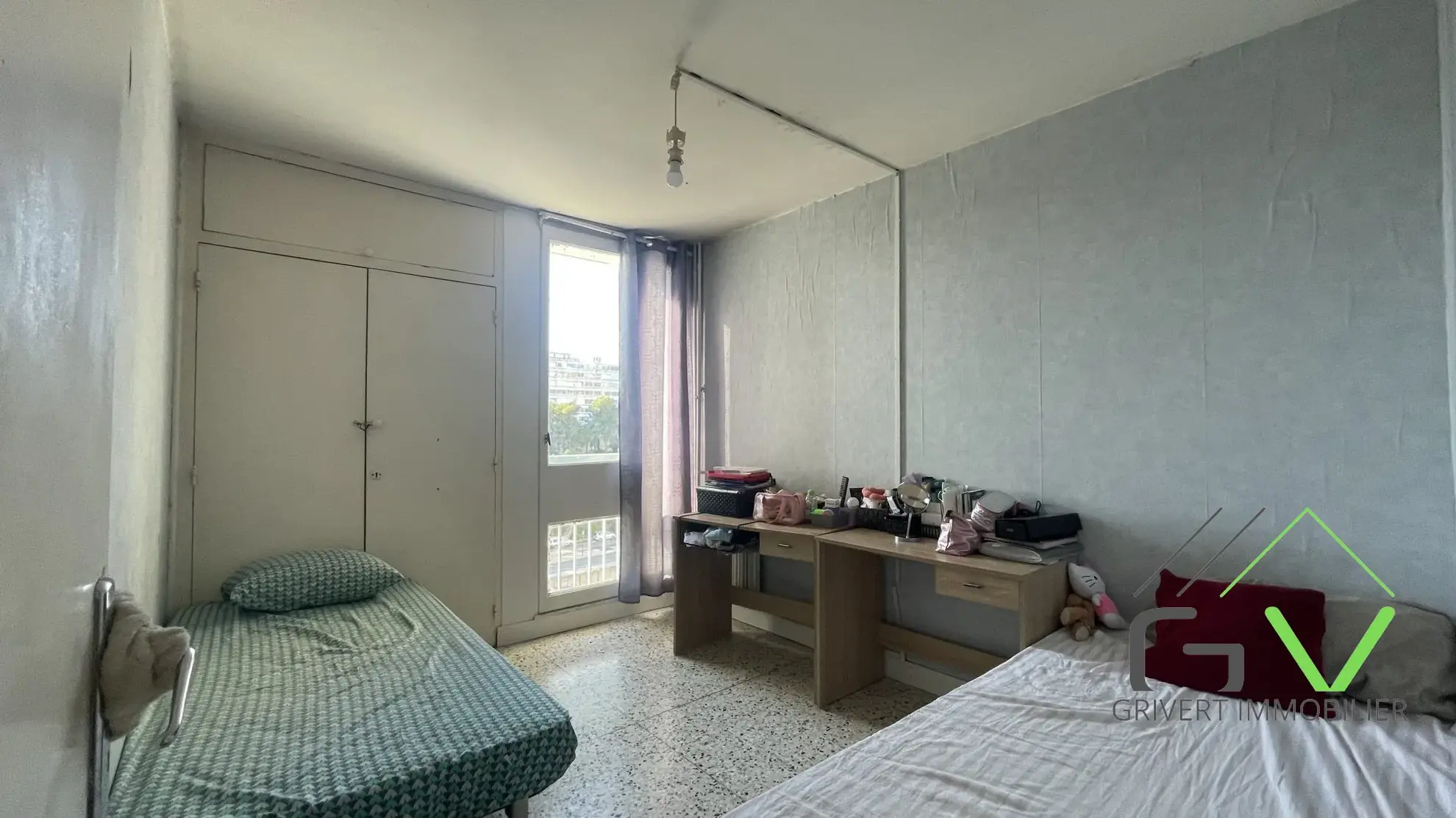 Appartement 4 pièces à vendre à Pissevin, Nîmes, avec terrasse et parking 