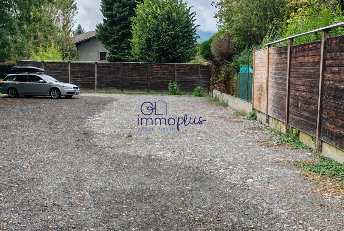 Terrain à vendre à Albertville - Grande superficie et belle vue sur les montagnes 