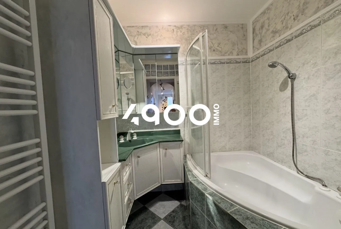 À vendre appartement de 60m² à Évry-Courcouronnes - T3 lumineux avec balcon et box double 