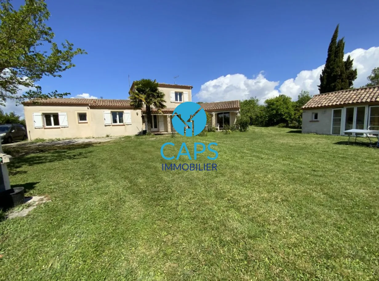 Maison à vendre à Cahors - 190 m² avec jardin de 3500 m² dans le Lot 