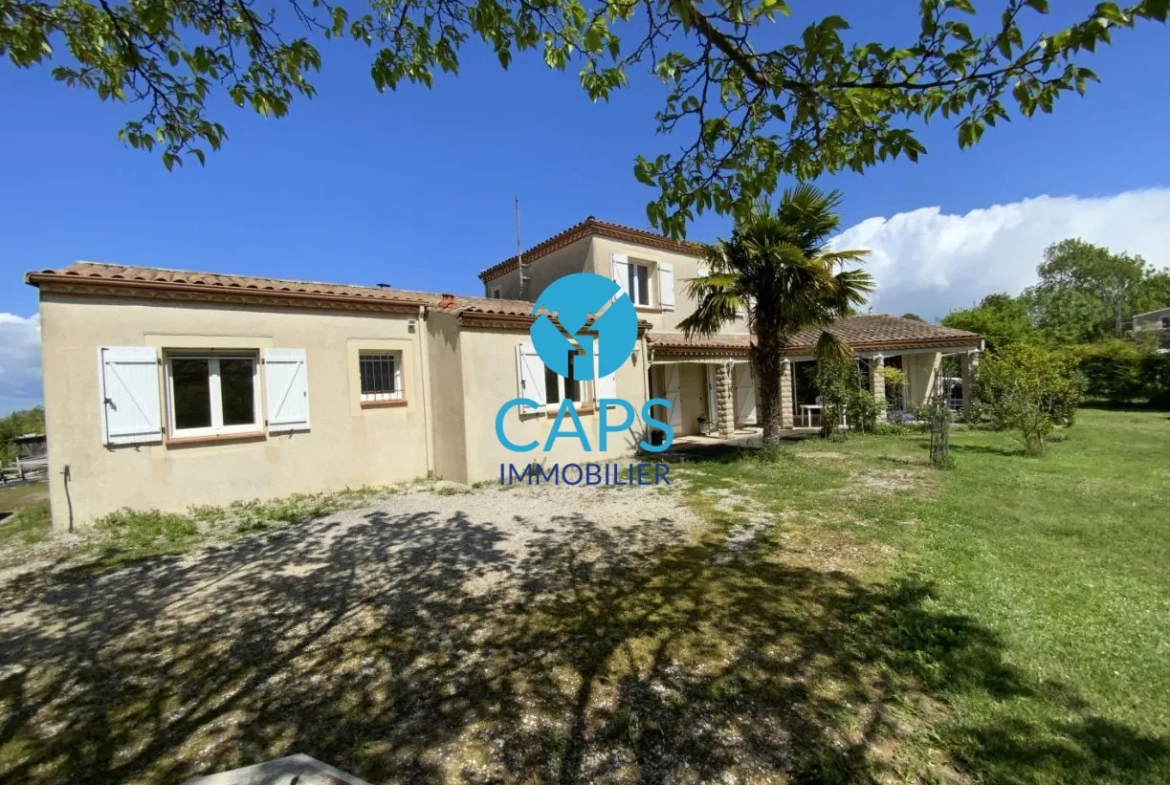 Maison à vendre à Cahors - 190 m² avec jardin de 3500 m² dans le Lot 