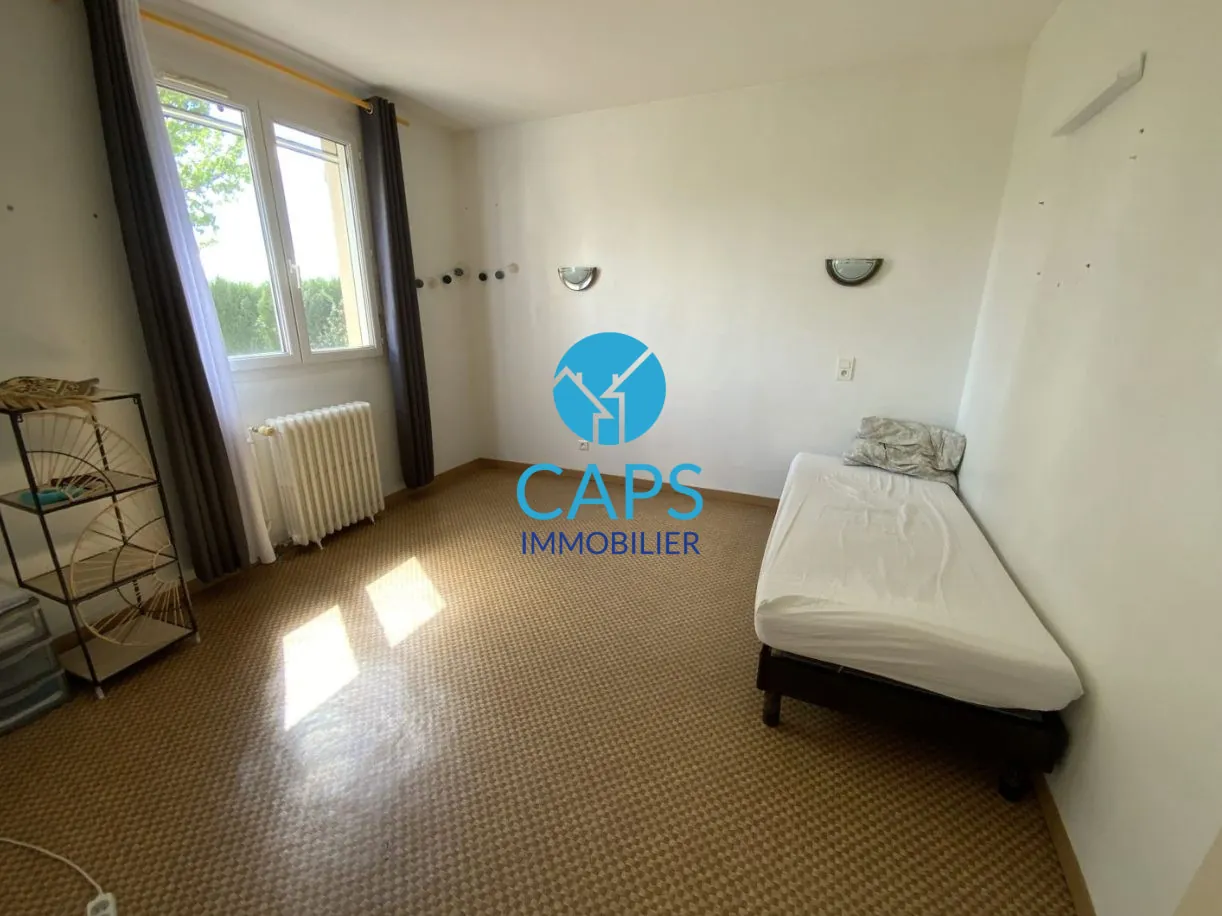 Maison à vendre à Cahors - 190 m² avec jardin de 3500 m² dans le Lot 