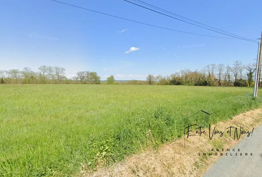 Terrain à vendre à Hure de 11 715 m², idéal pour projet résidentiel 