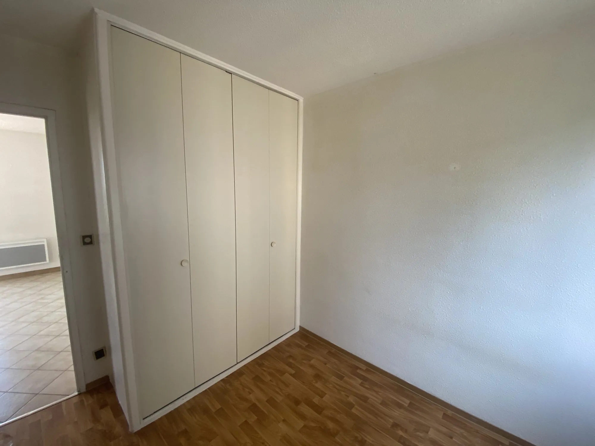 Appartement T3 lumineux avec terrasse et garage à Aubenas 