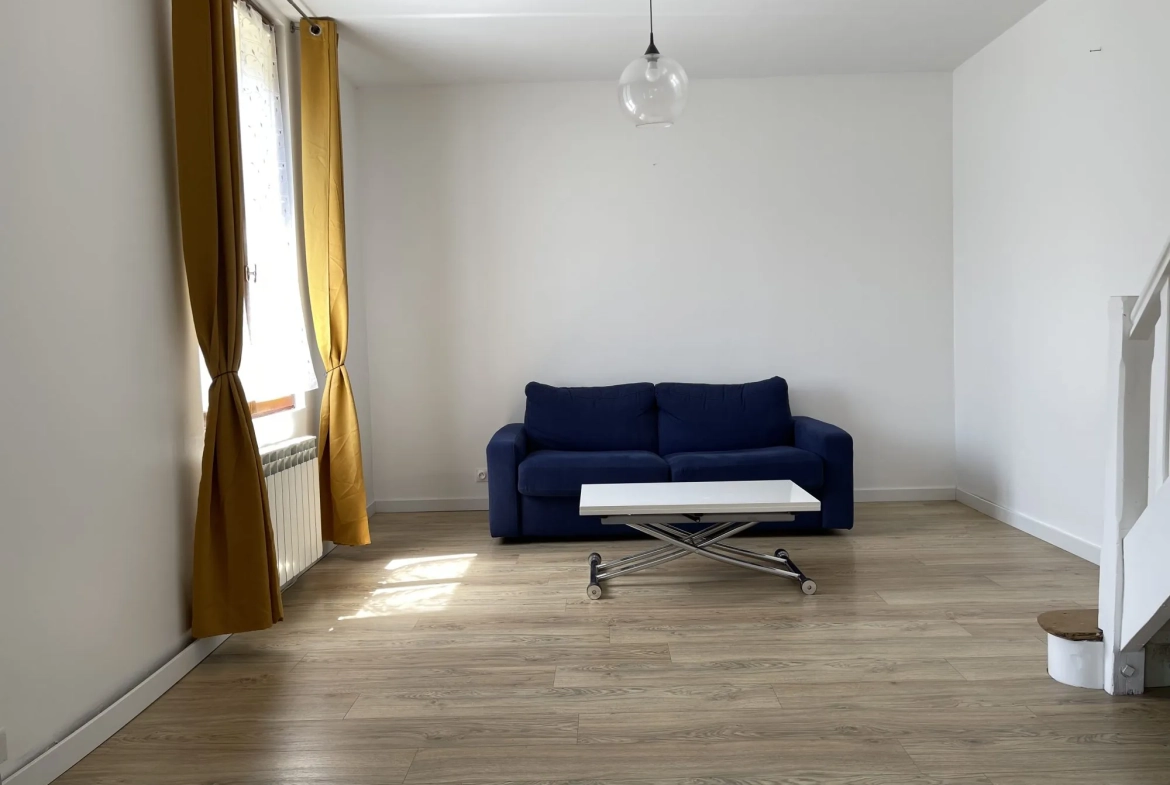 Maison à vendre de 62 m² à proximité de Lisieux avec garage et cave 