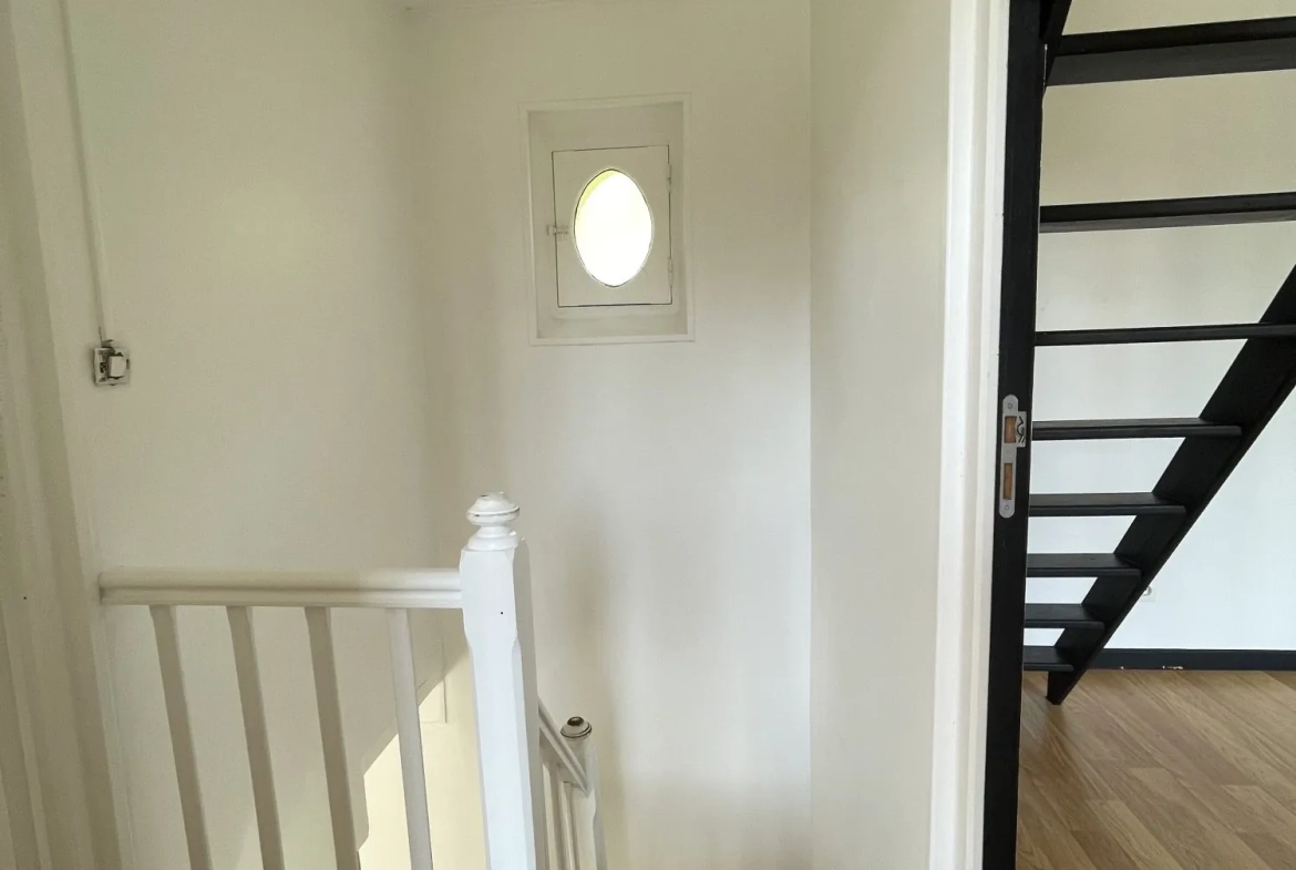 Maison à vendre de 62 m² à proximité de Lisieux avec garage et cave 