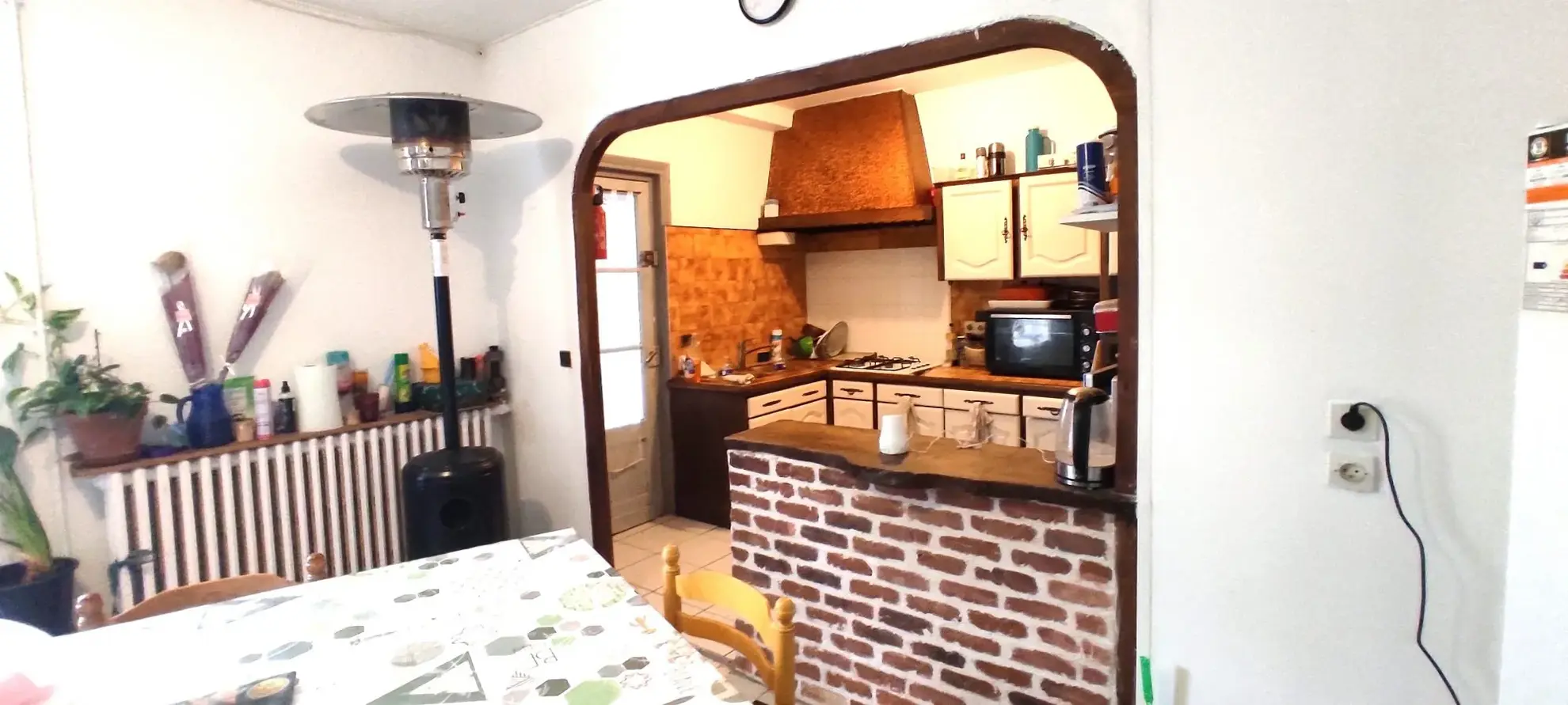 Maison familiale avec 4 chambres, jardin et accès privé à la Charente à Saint-Vaize 