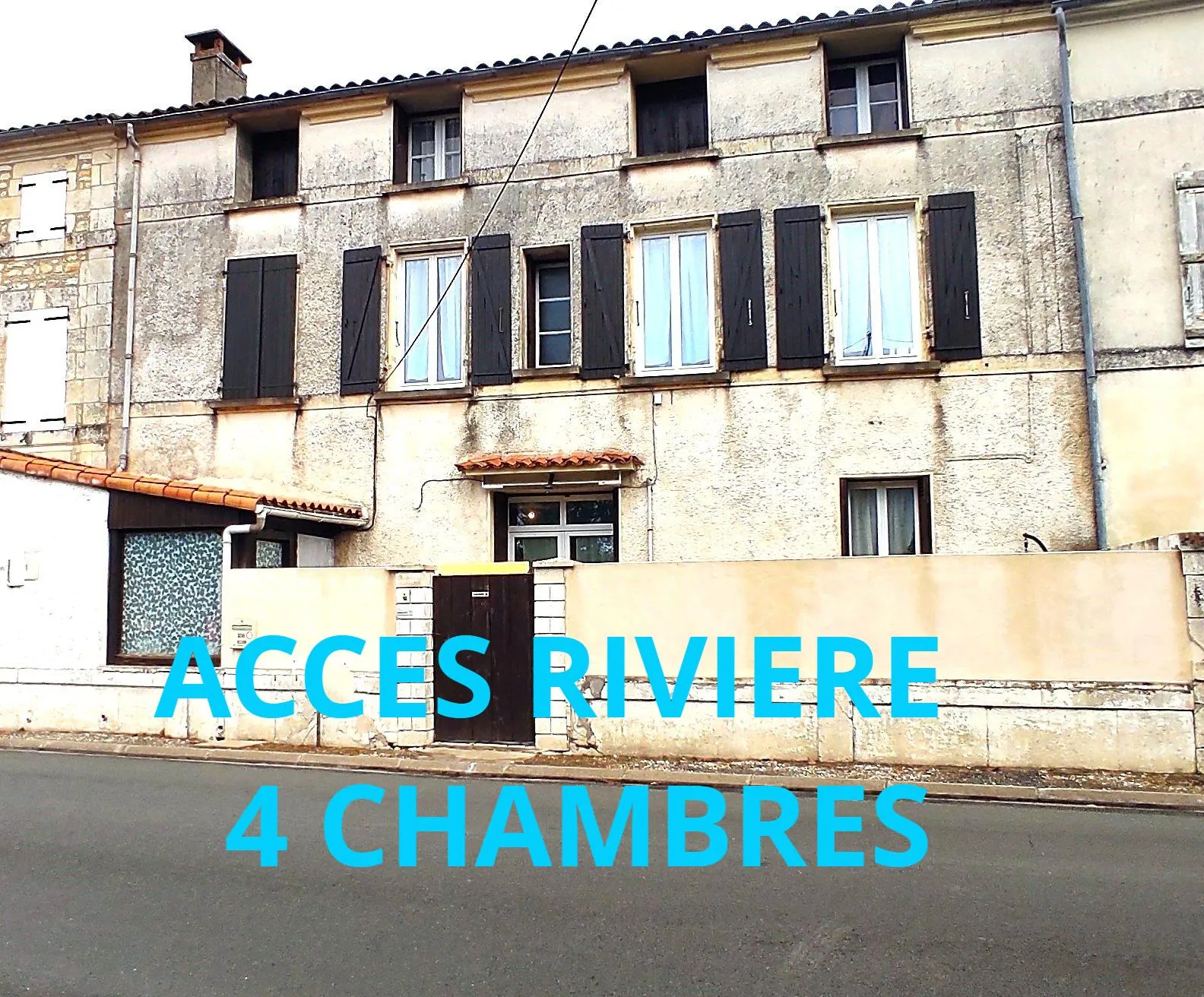 Maison familiale avec 4 chambres, jardin et accès privé à la Charente à Saint-Vaize 