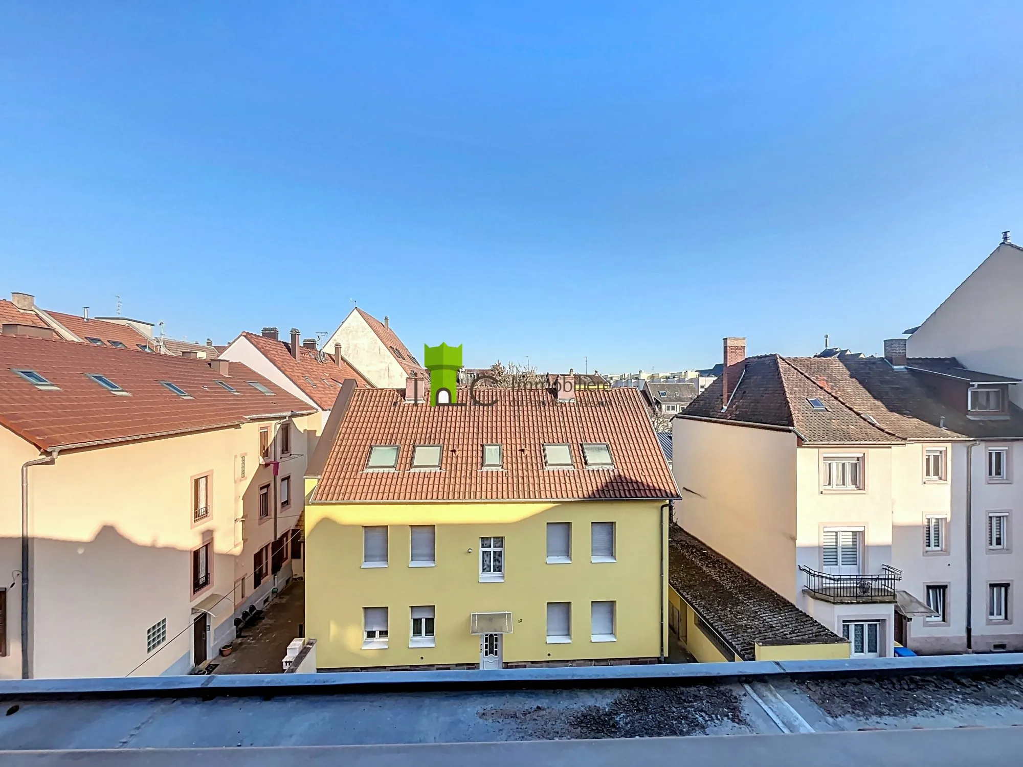 Appartement F1 à Strasbourg Cronenbourg avec Cave, dernier étage 