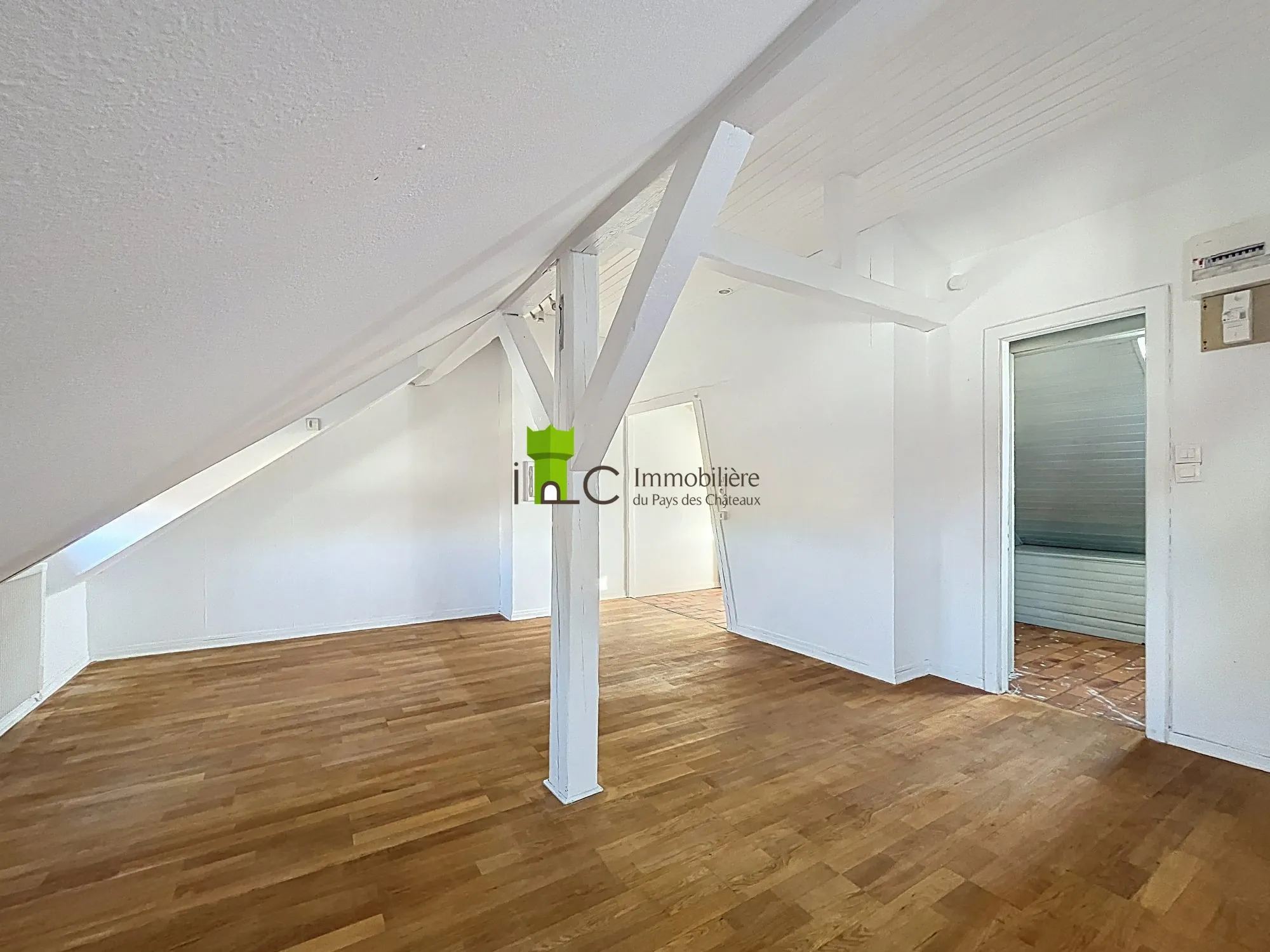 Appartement F1 à Strasbourg Cronenbourg avec Cave, dernier étage 