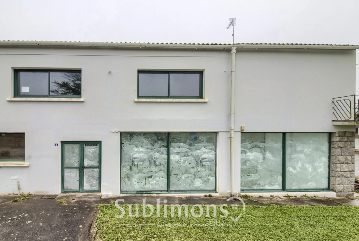 Local commercial de 200 m² à Plouay en zone artisanale – Opportunité à saisir 