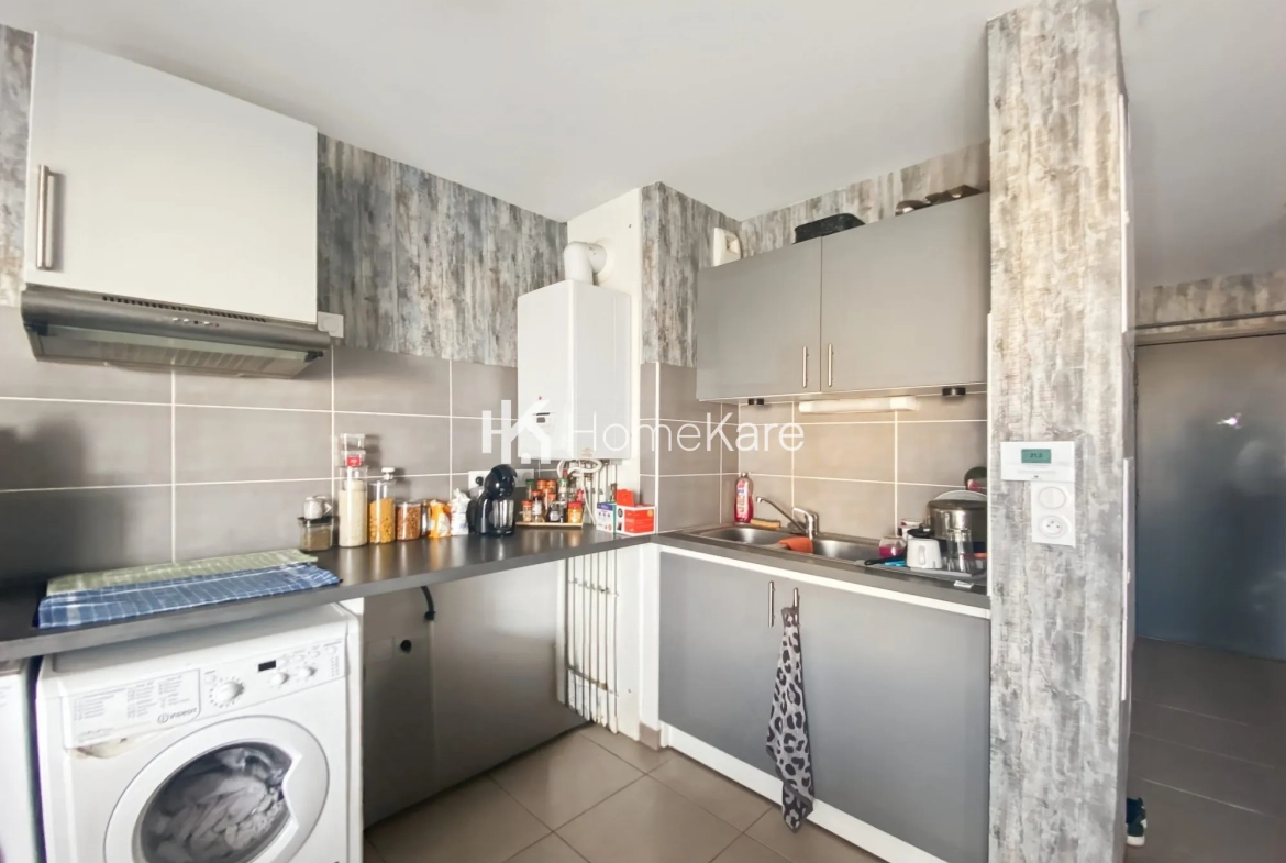 Investissement immobilier : Appartement T3 loué à Cenon de 66 m² avec parking 