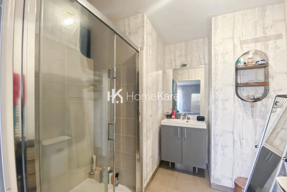 Investissement immobilier : Appartement T3 loué à Cenon de 66 m² avec parking 