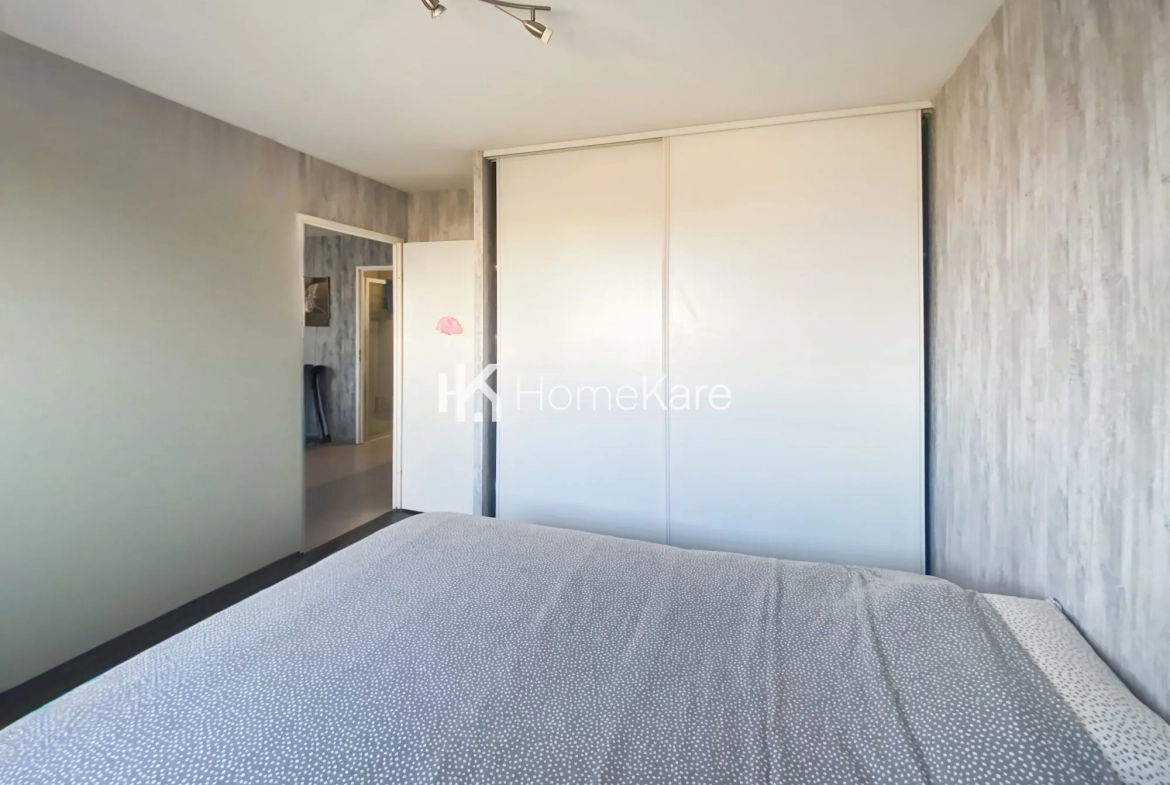 Investissement immobilier : Appartement T3 loué à Cenon de 66 m² avec parking 