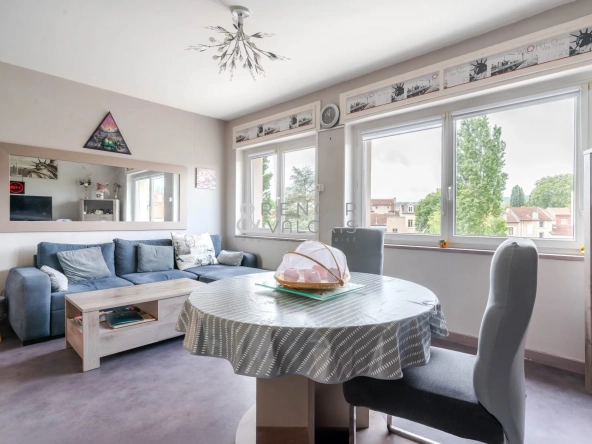Appartement lumineux avec loggia à Laxou près d'Émile Zola